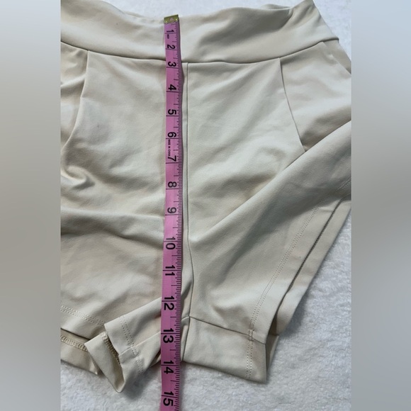 NWT Susana Monaco Blanched Almond High Waist Tailored Comfortable Shorts - Picture 10 of 15